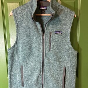 Men’s Patagonia size Medium fleece vest